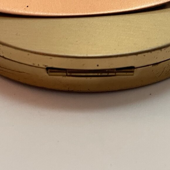 Vintage Sweetheart Compact WW2 Era USMC Military Hat Copper Brass Marines - Picture 9 of 16